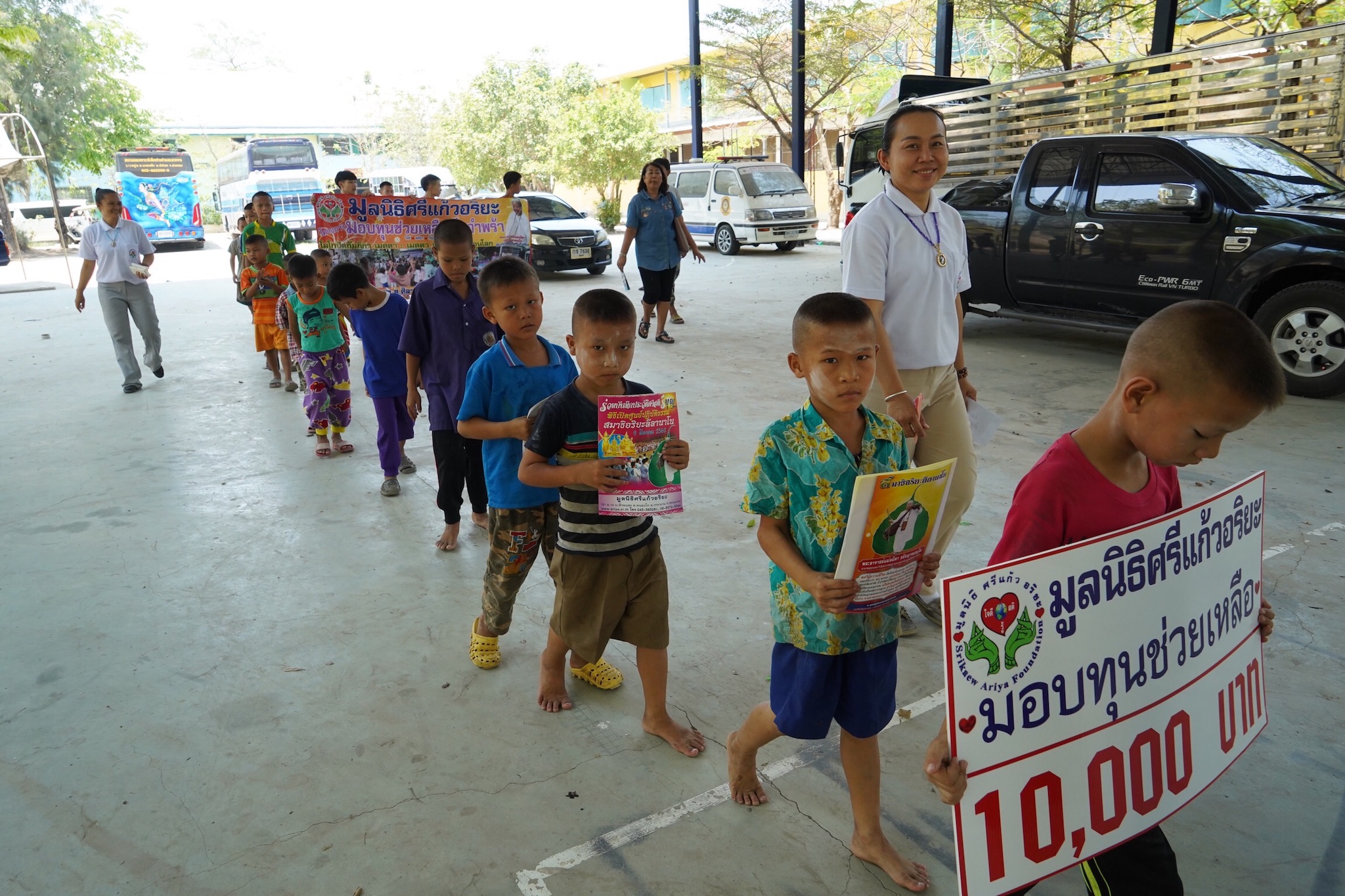 โครงการมอบทุนช่วยเหลือเด็ก  วันที่ 30 มีนาคม 2562 ณ  สถานสงเคราะห์เด็กกำพร้าวัดสระแก้ว ต.บางเสด็จ อ.ป่าโมก จ.อ่างทอง